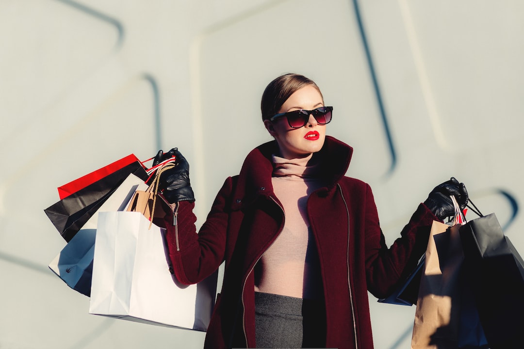 Moda ve Sanatta Bir Yansıma: Pop Kültürün Etkisiyle Retro Stil